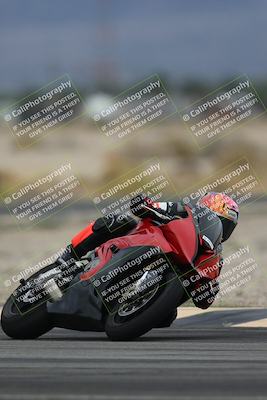 media/Nov-15-2025-Race Pace (Sat) [[8de605a2d8]]/Non Verified Riders (1st 20 Minutes)/Turn 4 (1010am)/